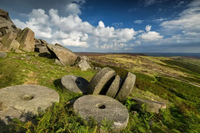 Framed Print : Millstones at Stanage Edge, Peak District National Park, Derbyshire, England Framed Print : Millstones at Stanage Edge, Peak District National Park, Derbyshire, England