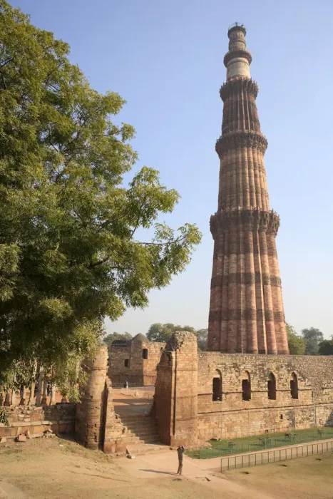 Framed Print : Minaret Qutb Minar, Delhi, India Framed Print : Minaret Qutb Minar, Delhi, India