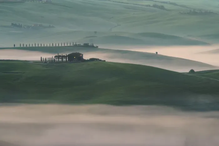 Framed Print : mist hanging in teh valleys of Val d Orcia, Tuscany, Italy Framed Print : mist hanging in teh valleys of Val d Orcia, Tuscany, Italy