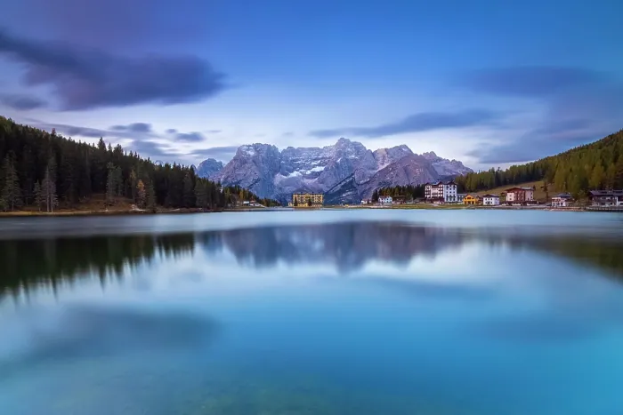 Framed Print : Misurina Lake with Sorapis mountain group behind in autumn. Dolomites, Auronzo di Cadore, Belluno, Veneto, Italy