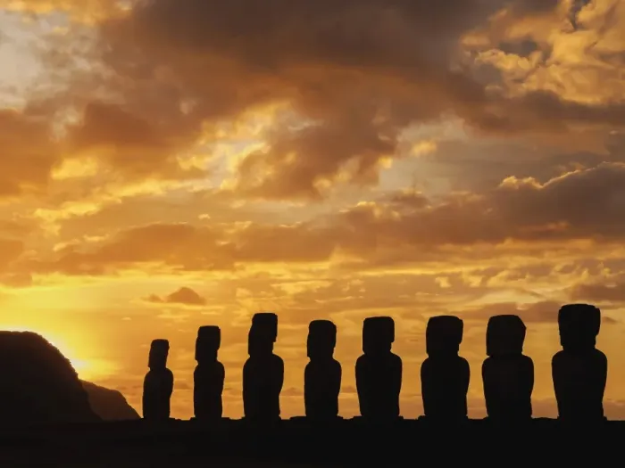 Framed Print : Moais in Ahu Tongariki at sunrise, Rapa Nui National Park, Easter Island, Chile Framed Print : Moais in Ahu Tongariki at sunrise, Rapa Nui National Park, Easter Island, Chile