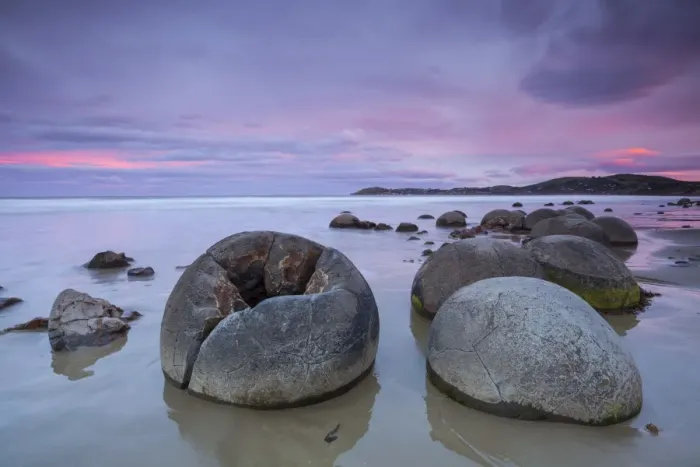 Framed Print : Moeraki Boulders, South Island, New Zealand Framed Print : Moeraki Boulders, South Island, New Zealand