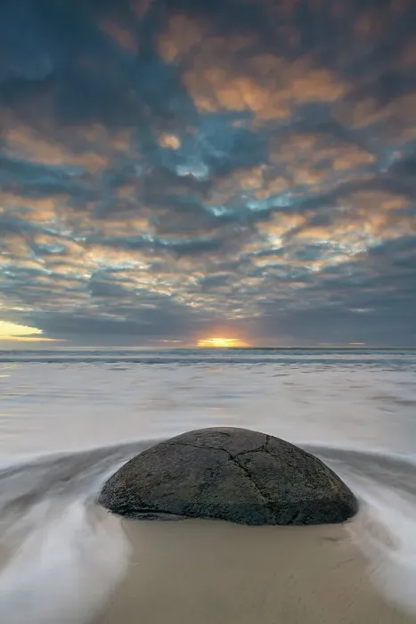 Framed Print : Moeraki Boulders at Sunrise, Hampden, South Island, New Zealand Framed Print : Moeraki Boulders at Sunrise, Hampden, South Island, New Zealand