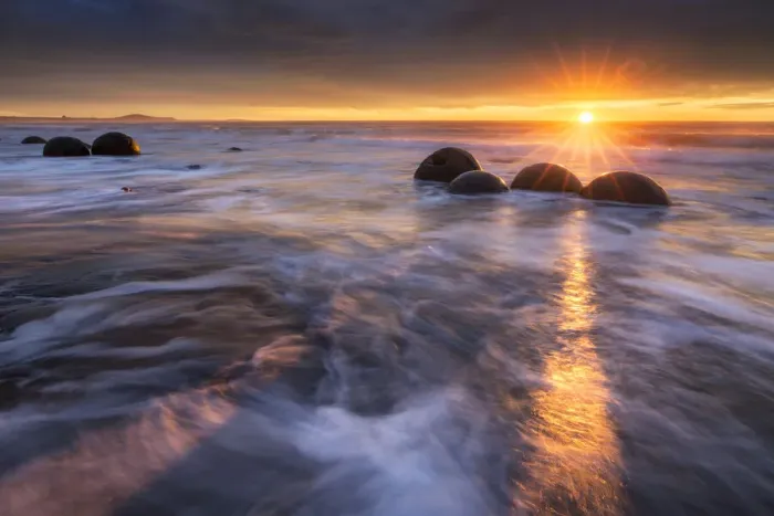 Framed Print : Moeraki Boulders at sunrise, Koekohe Beach, Otago, New Zealand Framed Print : Moeraki Boulders at sunrise, Koekohe Beach, Otago, New Zealand