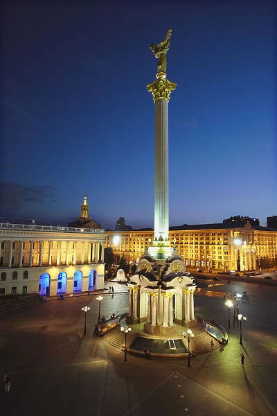 Monument to Berehynia in Independence Square (Maydan Nezalezhnosti), KIev, Ukraine