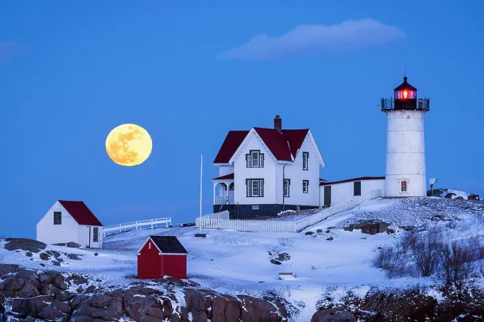 Framed Print : Full moon over Nubble Lighthouse in winter, Cape Neddick, Maine, USA Framed Print : Full moon over Nubble Lighthouse in winter, Cape Neddick, Maine, USA