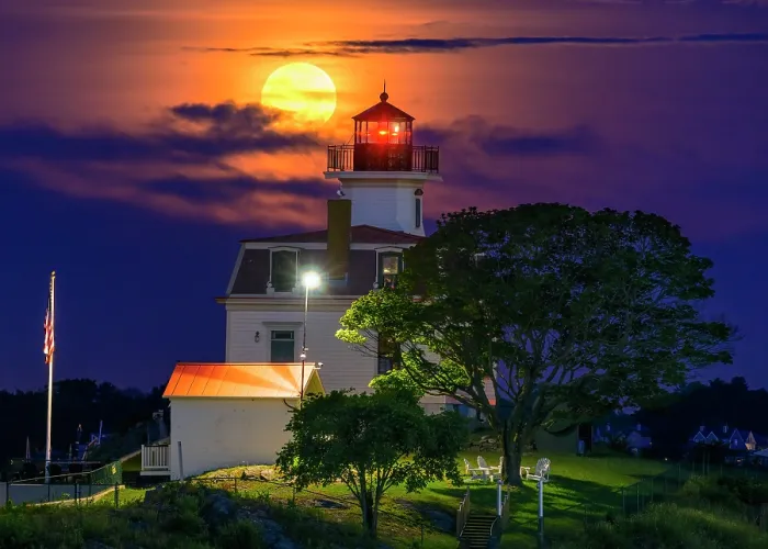 Framed Print : Full moon setting over Pomham Rocks Lighthouse, Riverside, Rhode Island, USA Framed Print : Full moon setting over Pomham Rocks Lighthouse, Riverside, Rhode Island, USA