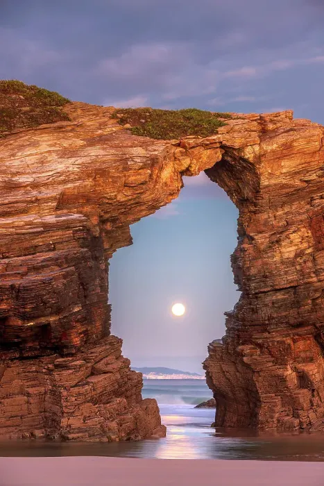 Framed Print : Moon thorugh a natural arch at Playa As Catedrais, Bay of Biscay, Costa Verde, Spain Framed Print : Moon thorugh a natural arch at Playa As Catedrais, Bay of Biscay, Costa Verde, Spain