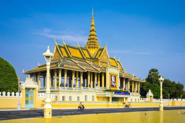 Framed Print : Moonlight Pavilion (Preah Thineang Chan Chhaya) of the Royal Palace, Phnom Penh, Cambodia Framed Print : Moonlight Pavilion (Preah Thineang Chan Chhaya) of the Royal Palace, Phnom Penh, Cambodia