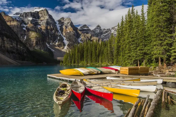Framed Print : Moraine Lake, Banff National Park, Alberta, Canada Framed Print : Moraine Lake, Banff National Park, Alberta, Canada