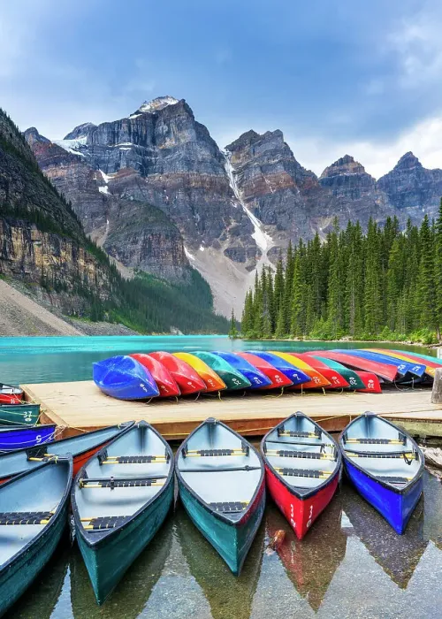 Framed Print : Moraine Lake during summer in Banff National Park, Alberta, Canada Framed Print : Moraine Lake during summer in Banff National Park, Alberta, Canada