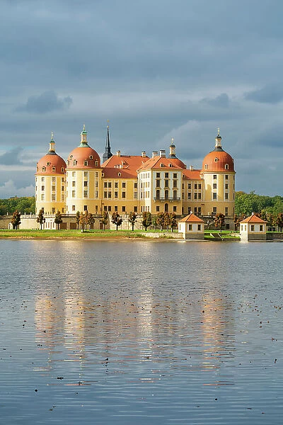 Moritzburg Castle with reflection on Schlossteich, Moritzburg, Meissen, Saxony, Germany