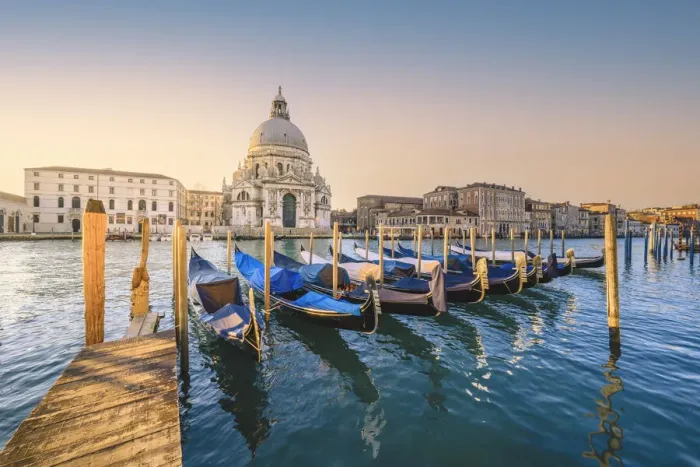 Framed Print : Morning view of Punta della Dogana and Salute Church. Venice, Veneto, Italy Framed Print : Morning view of Punta della Dogana and Salute Church. Venice, Veneto, Italy