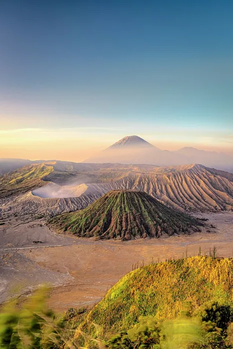 Framed Print : Mount Bromo at dawn, Bromo Tengger Semeru National Park, East Java, Indonesia Framed Print : Mount Bromo at dawn, Bromo Tengger Semeru National Park, East Java, Indonesia