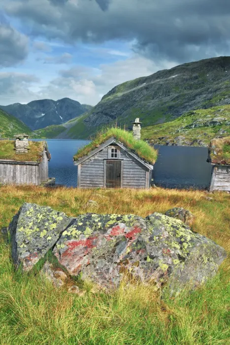 Framed Print : Mountain huts - Norway, Sogn og Fjordane, Sognefjord, north of Dragsvik Framed Print : Mountain huts - Norway, Sogn og Fjordane, Sognefjord, north of Dragsvik