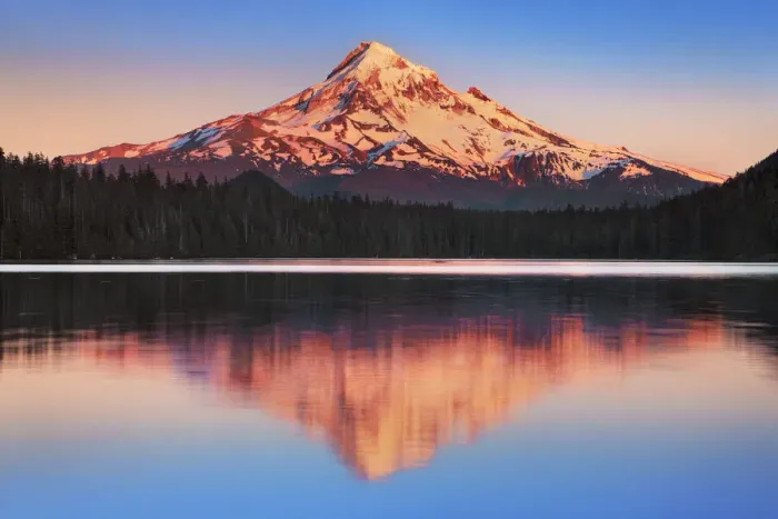 Framed Print : Mountain impression mirroring of Mount Hood at Lost Lake - USA, Oregon, Hood River Framed Print : Mountain impression mirroring of Mount Hood at Lost Lake - USA, Oregon, Hood River