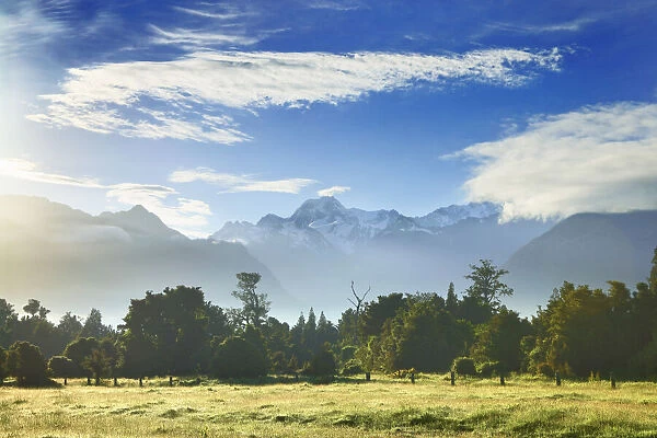 Mountain impression mit Mount Tasman - New Zealand, South Island, West Coast, Westland