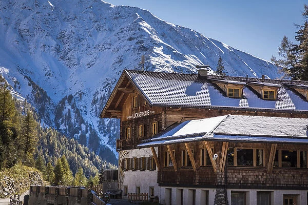 Mountain inn Lucknerhaus (1, 920 m) in the Koednitztal, Kals am Grossglockner, East Tyrol, Austria