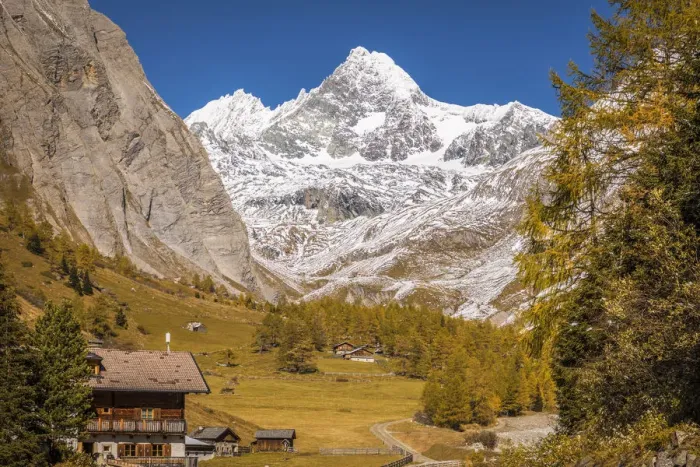 Framed Print : mountain inn Lucknerhaus (1, 920 m) in the Koednitztal with Grossglockner (3, 798 m), East Tyrol, Austria Framed Print : mountain inn Lucknerhaus (1, 920 m) in the Koednitztal with Grossglockner (3, 798 m), East Tyrol, Austria