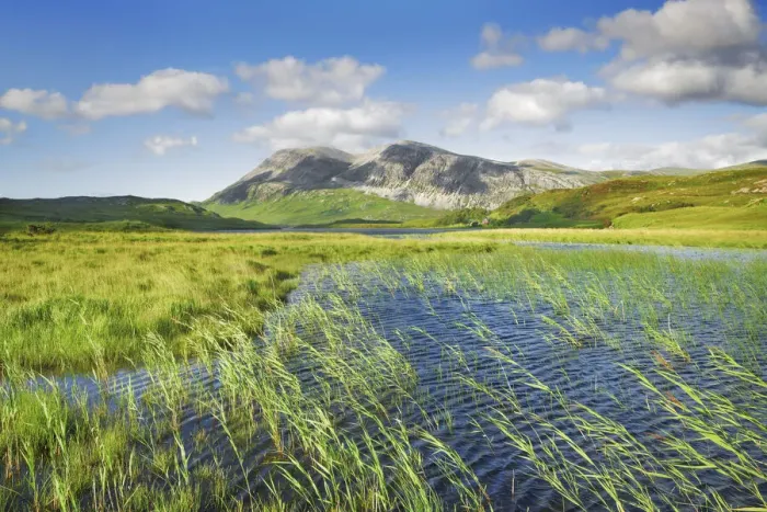 Framed Print : Mountain lake in the Highlands - United Kingdom, Scotland, Sutherland Framed Print : Mountain lake in the Highlands - United Kingdom, Scotland, Sutherland