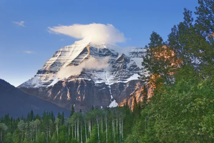 Framed Print : Mountain landscape at Mount Robson - Canada, British Columbia, Fraser-Fort George Framed Print : Mountain landscape at Mount Robson - Canada, British Columbia, Fraser-Fort George