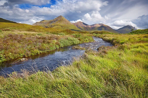 Mountain landscape - United Kingdom, Scotland, Inner Hebrides, Skye, Strath