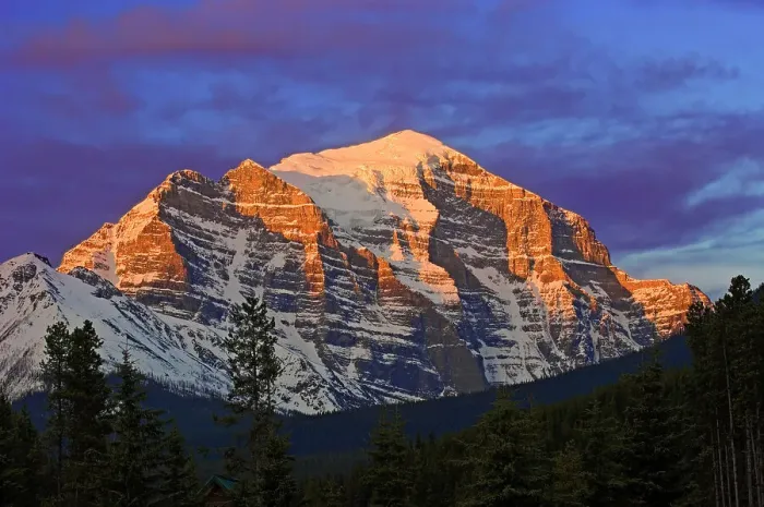 Framed Print : Mountain peak at sunrise at Lake Louise. Banff National Park, Alberta, Canada