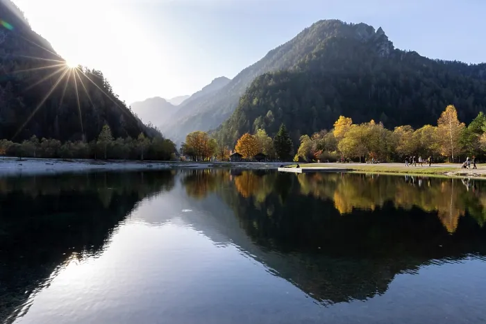 Framed Print : Mountains and trees reflecting in Lake Jasna in autumn, near Kranjska Gora, Slovenia Framed Print : Mountains and trees reflecting in Lake Jasna in autumn, near Kranjska Gora, Slovenia