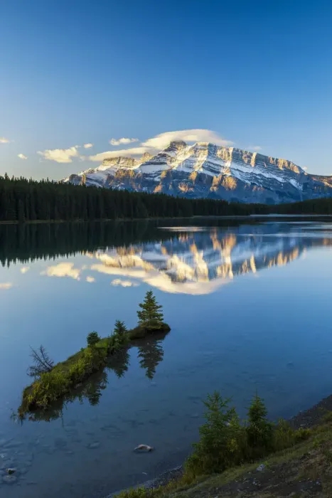 Framed Print : Mt. Rundle Reflecting in Two Jacks Lake, Banff National Park, Alberta, Canada Framed Print : Mt. Rundle Reflecting in Two Jacks Lake, Banff National Park, Alberta, Canada