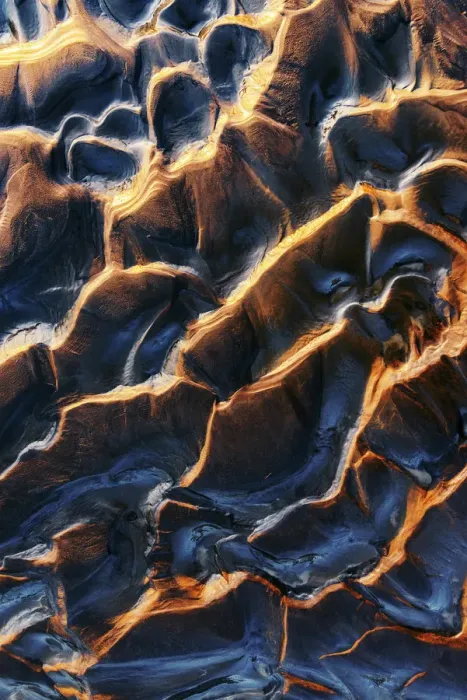 Framed Print : Mud patterns near a waterfall in Nordurland, Iceland Framed Print : Mud patterns near a waterfall in Nordurland, Iceland