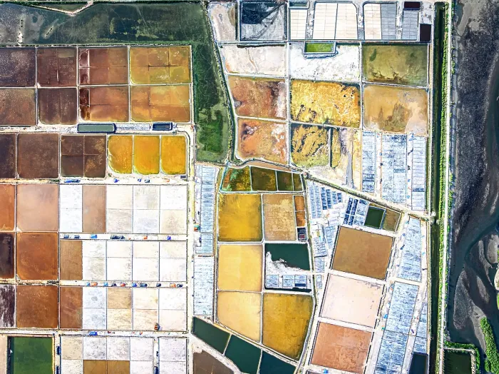 Framed Print : Multicolored patterns of evaporation salt ponds, Hon Khoi, Khanh Hoa province, Vietnam Framed Print : Multicolored patterns of evaporation salt ponds, Hon Khoi, Khanh Hoa province, Vietnam