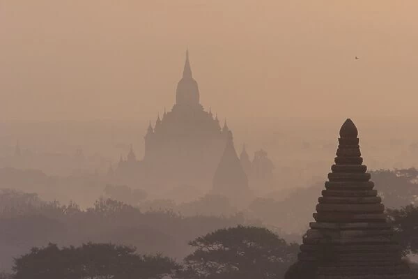 Myanmar, Bagan, View from Shwegugyi Paya at dawn