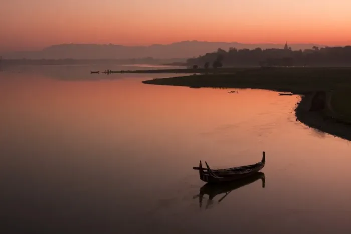 Framed Print : Myanmar, Burma, Amarapura. Sunrise at Taungthaman Lake, Amarapura, with Kyauktawgyi Pagoda just visible above Framed Print : Myanmar, Burma, Amarapura. Sunrise at Taungthaman Lake, Amarapura, with Kyauktawgyi Pagoda just visible above