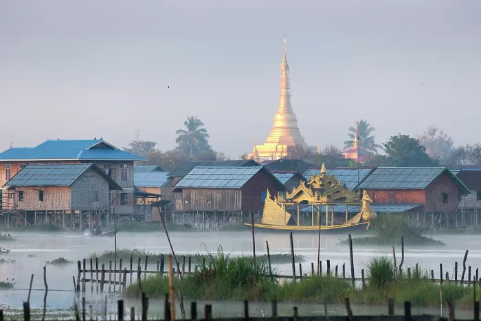Framed Print : Myanmar, Burma, Shan, Inle Lake, Nyaungshwe, Nyaung Shwe, The stupa and village of Nam Pan Framed Print : Myanmar, Burma, Shan, Inle Lake, Nyaungshwe, Nyaung Shwe, The stupa and village of Nam Pan