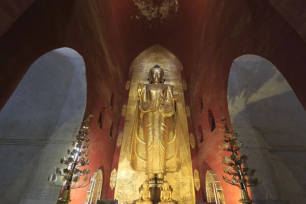 Myanmar (Burma), Temples of Bagan (Unesco world Heritage Site), Standing Buddha inside