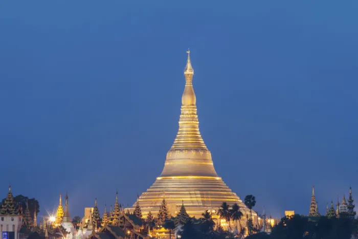 Framed Print : Myanmar (Burma), Yangon, Shwedagon Pagoda