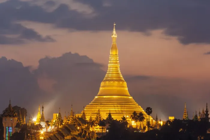 Framed Print : Myanmar (Burma), Yangon, Shwedagon Pagoda Framed Print : Myanmar (Burma), Yangon, Shwedagon Pagoda