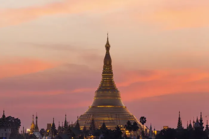Framed Print : Myanmar (Burma), Yangon, Shwedagon Pagoda