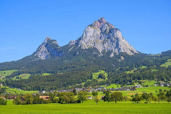 Mythen range with Schwyz, Glarner Alps, canton Schwyz, Switzerland