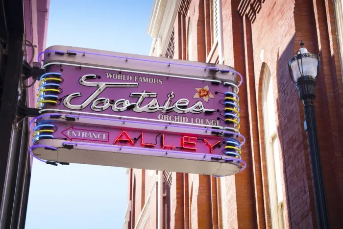 Framed Print : Nashville, Tennessee, Tootsies Orchid Lounge, Famous Country Music Bar, Broadway Framed Print : Nashville, Tennessee, Tootsies Orchid Lounge, Famous Country Music Bar, Broadway