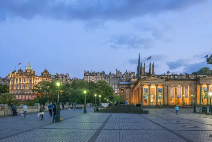 Framed Print : National Academy of Scotland with Bank of Scotland, Princes Street Gardens, Edinburgh