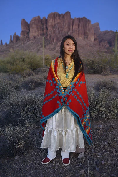 Navajo woman at Lost Dutchman State Park, Phoenix, Arizona, USA