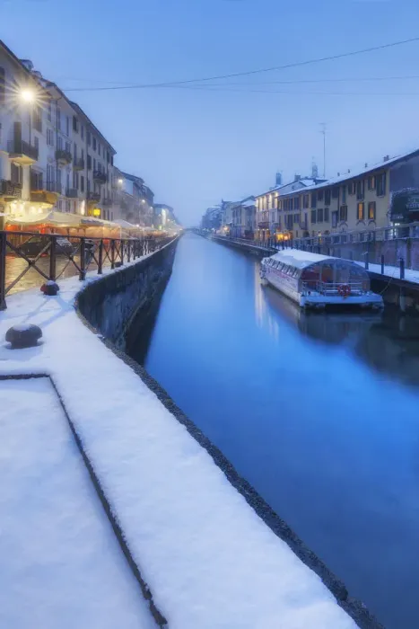 Framed Print : Naviglio Grande after a snowfall during dusk. Milan, Lombardy, Northern Italy, Italy Framed Print : Naviglio Grande after a snowfall during dusk. Milan, Lombardy, Northern Italy, Italy