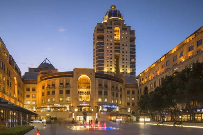 Framed Print : Nelson Mandela Square and Michelangelo Towers at dusk, Sandton, Johannesburg, Gauteng Framed Print : Nelson Mandela Square and Michelangelo Towers at dusk, Sandton, Johannesburg, Gauteng