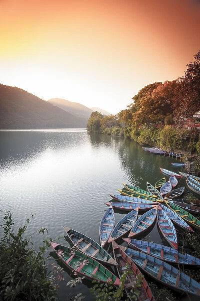 Nepal, Pokhara, Phewa Tal Lake