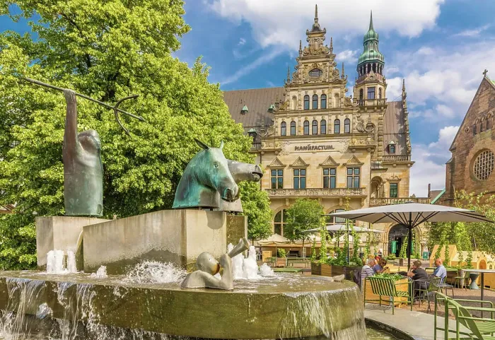 Framed Print : Neptune Fountain and Manufactum department store (formerly Bremer Bank-Haus) at Domshof, Bremen, Germany Framed Print : Neptune Fountain and Manufactum department store (formerly Bremer Bank-Haus) at Domshof, Bremen, Germany