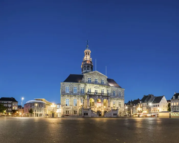 Framed Print : Netherlands, Limburg, Mstricht. Stadhuis city hall on Markt square at dusk Framed Print : Netherlands, Limburg, Mstricht. Stadhuis city hall on Markt square at dusk
