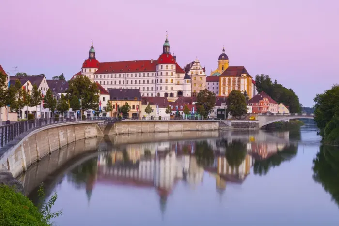 Framed Print : Neuburg Castle reflected in the River Danube at dawn, Neuburg, Neuburg-Schrobenhausen Framed Print : Neuburg Castle reflected in the River Danube at dawn, Neuburg, Neuburg-Schrobenhausen