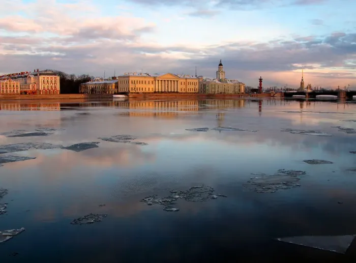 Framed Print : Neva River, Saint Petersburg, Russia