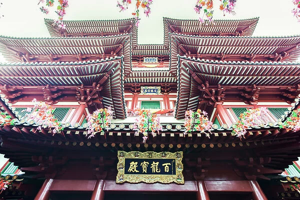 New Buddha Tooth Relic Temple and Museum on South Bridge road, Singapore